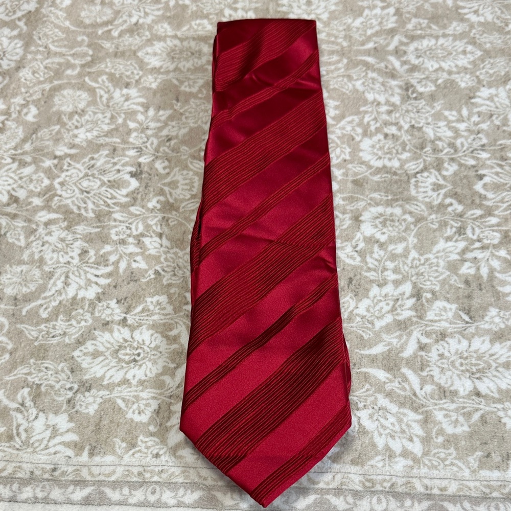 Donald Trump Red Stripe Silk Tie